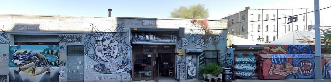 261 Moore St