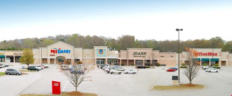 Lakeshore Marketplace
