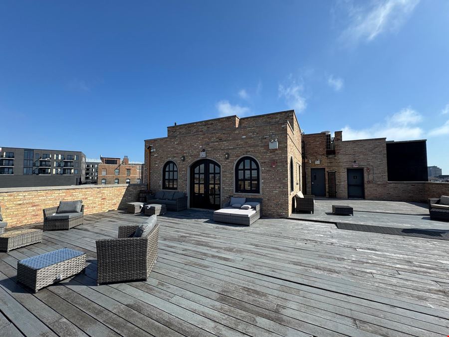 Chicago Hotel Collection | Wrigleyville