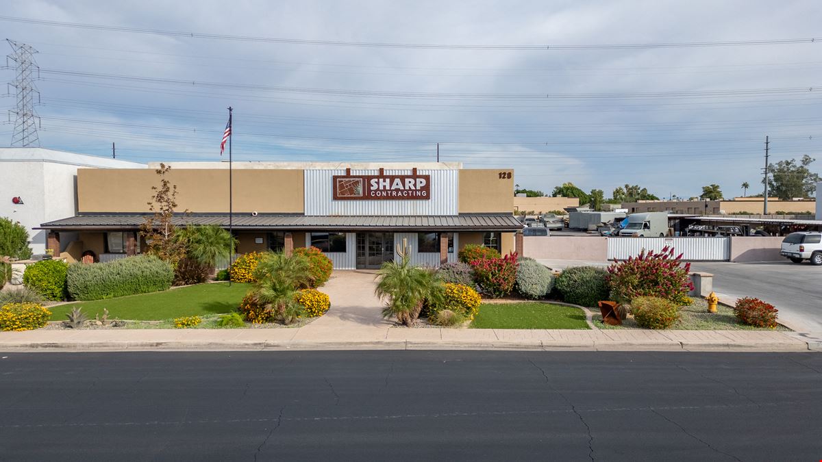 128 W Boxelder Pl