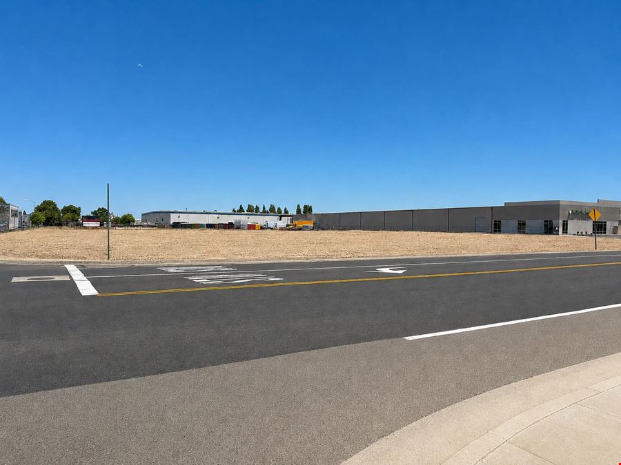 1.41 Acres Raw Land Madera