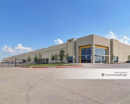 Preview of Industrial space for Rent at 3101 West Oak Street