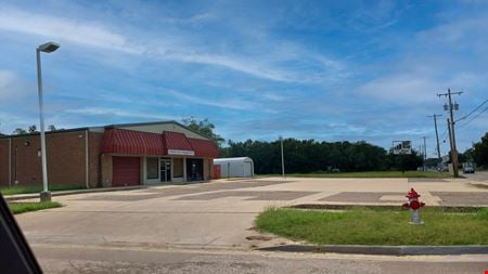 Preview of Industrial space for Sale at 703 W 53rd St N
