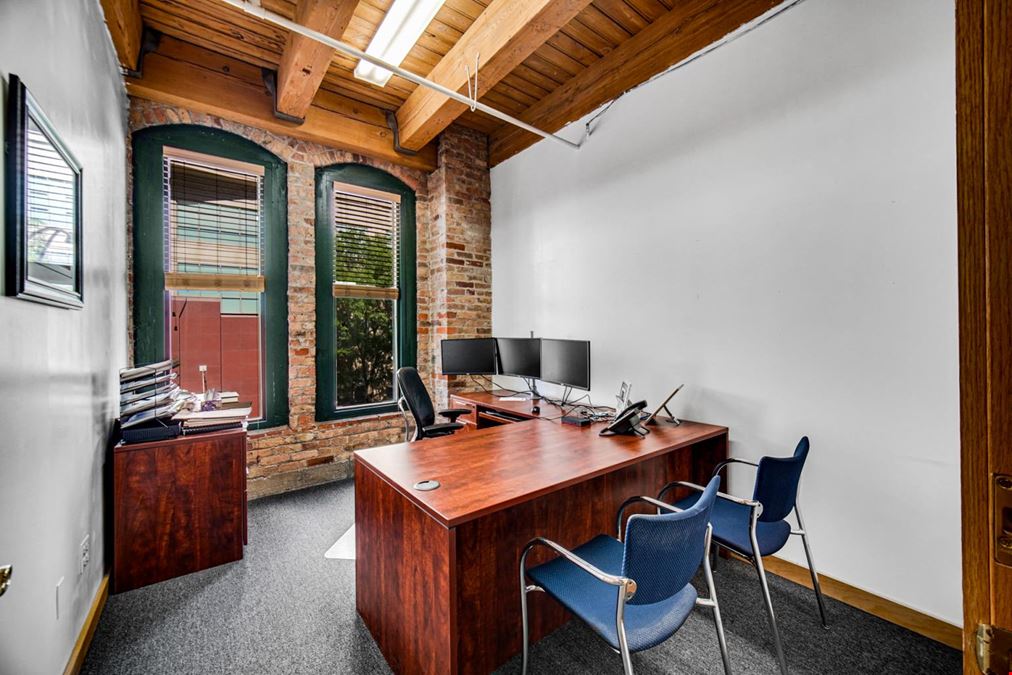 566 W Lake St, Suite 240, Chicago, IL 60661