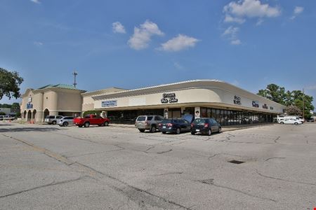 Preview of Retail space for Rent at 13350 Jones Road