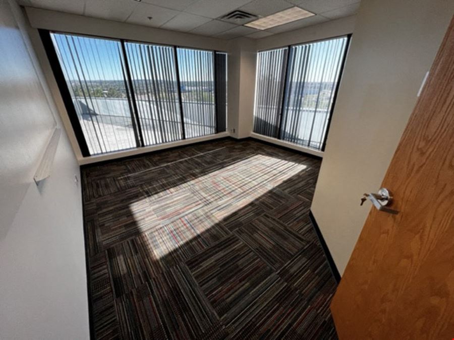 5062 SF Suite 445 Professional Office Spaces in Colorado