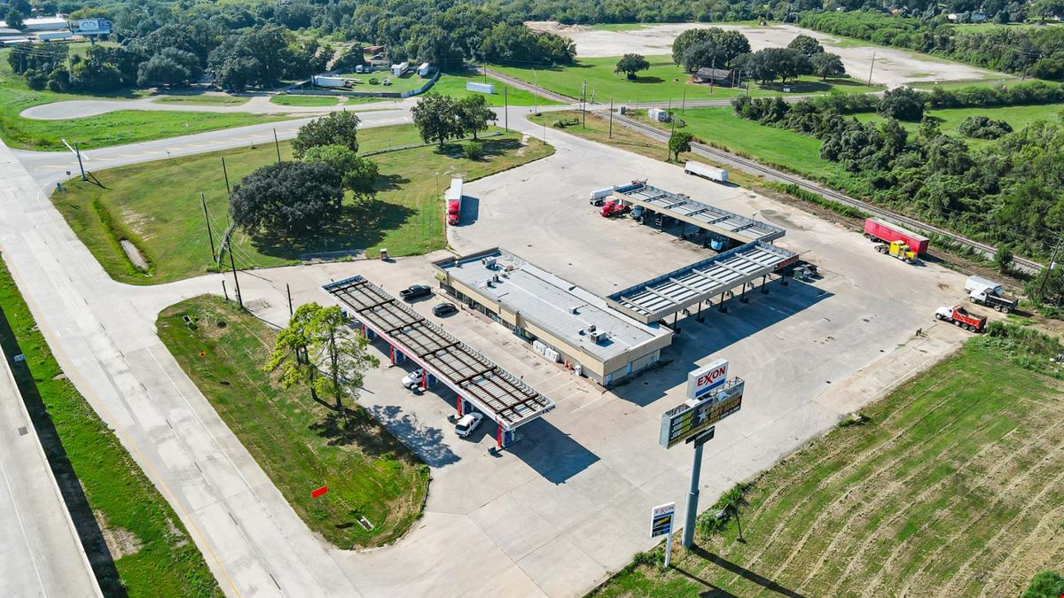 5168 NE I-10 Frontage Rd