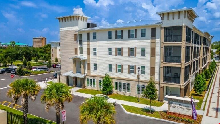 DeLand Commons