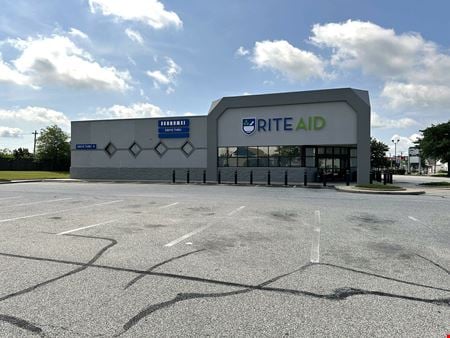 Preview of Retail space for Sale at 907 N High St 
