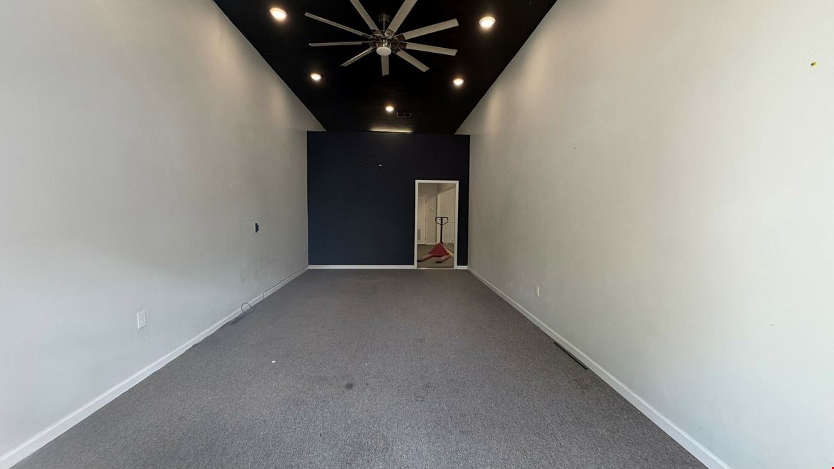 2490 Centerville Rd 