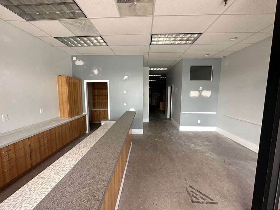 5853 Transit Road  - 1,420+/- SF Former Dentist Office