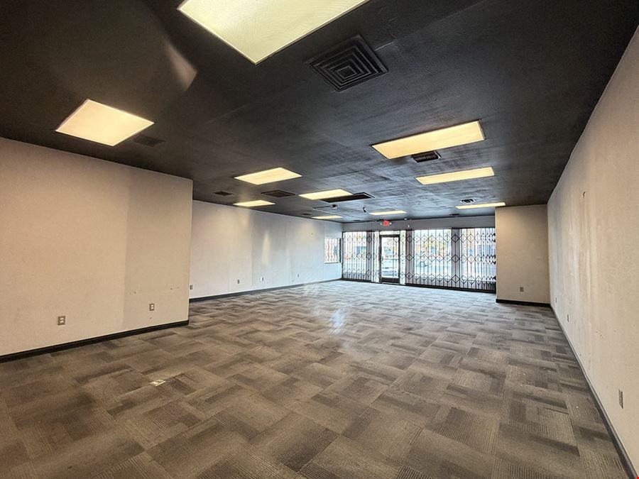 2110 E Cheyenne Ave