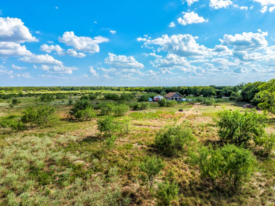 Land Multi-Family Development in Oak Ridge - 7348 N State Highway 34