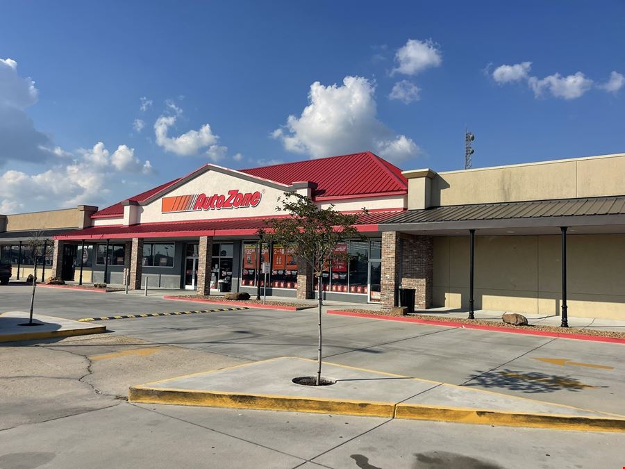 Colonial Plaza Shopping Center For Lease