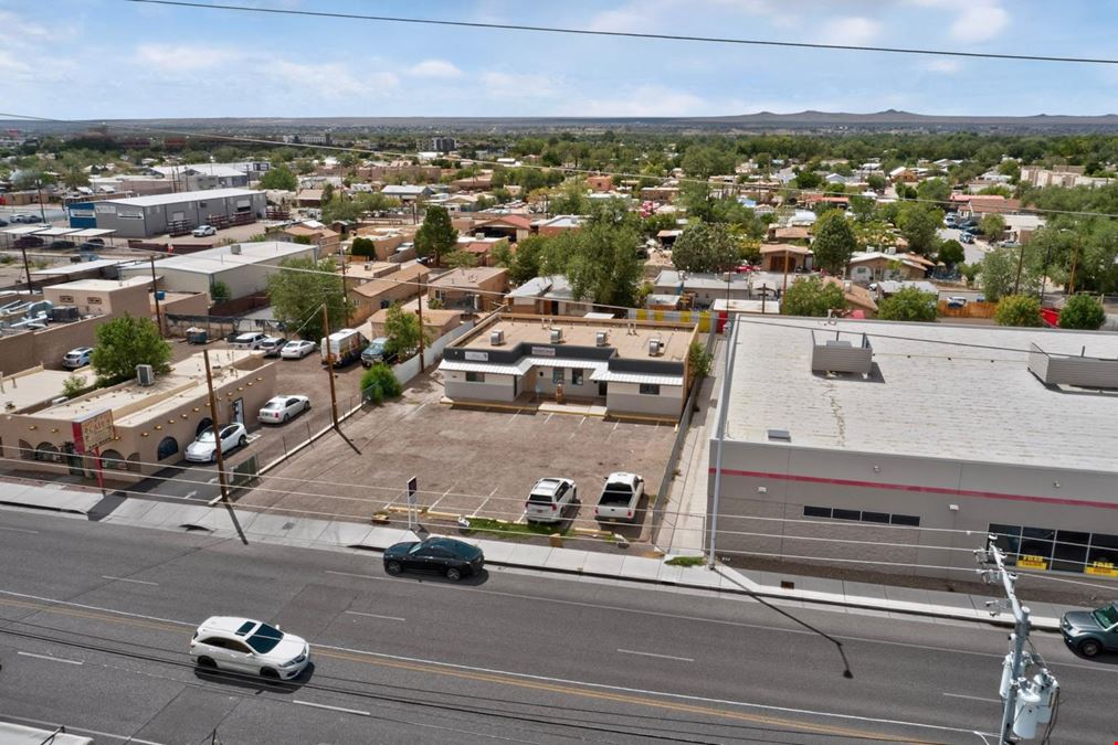 4-SUITE RETAIL/OFFICE · INVESTMENT/OWNER USER