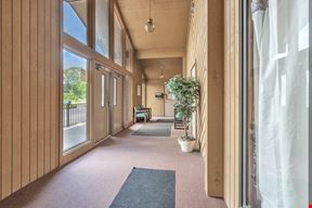 2735 Navarre Ave, Unit #301