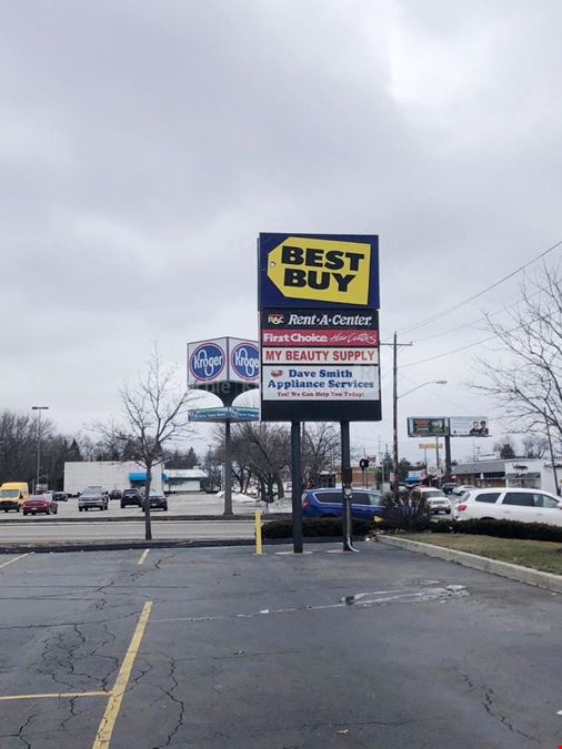 Best Buy Plaza
