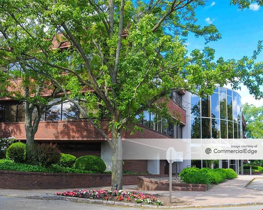 320 Boston Post Road