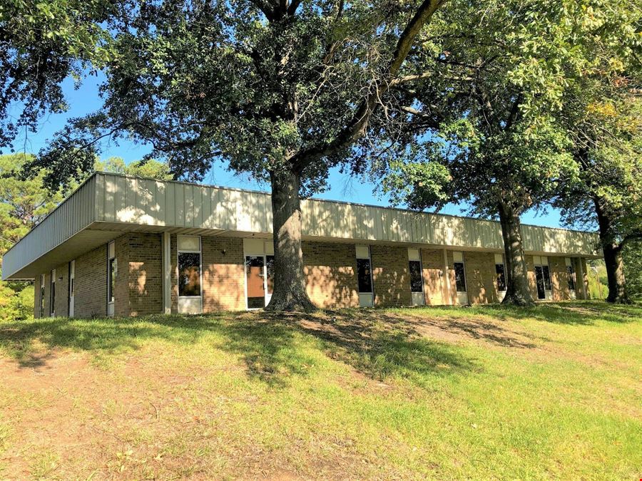 2202 Old Henderson Hwy