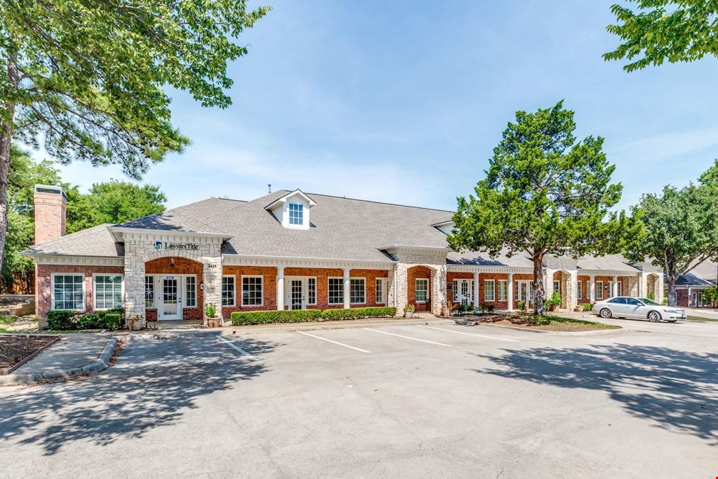 2425-2435 E Southlake Blvd