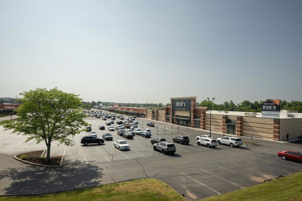 The Plaza at Burr Corners