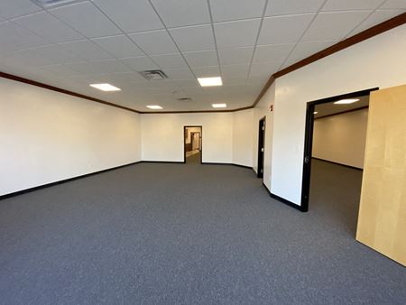 Preview of commercial space at 962 Washington Street