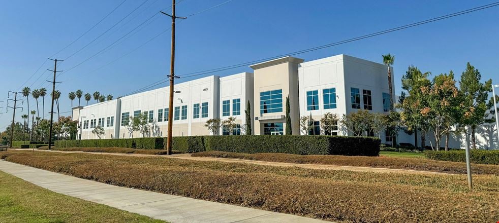 Preview of Industrial space for Rent at 26525 Pioneer Ave # 1 2