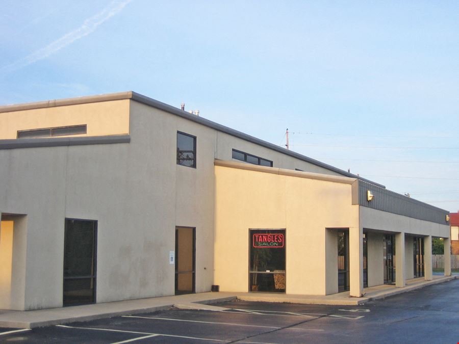 1,185 - 3,387 SF Office / Retail Spaces For Lease