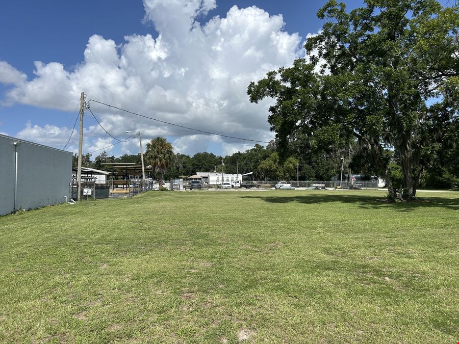 Materials/Lumber Facility on 5.6 Acres