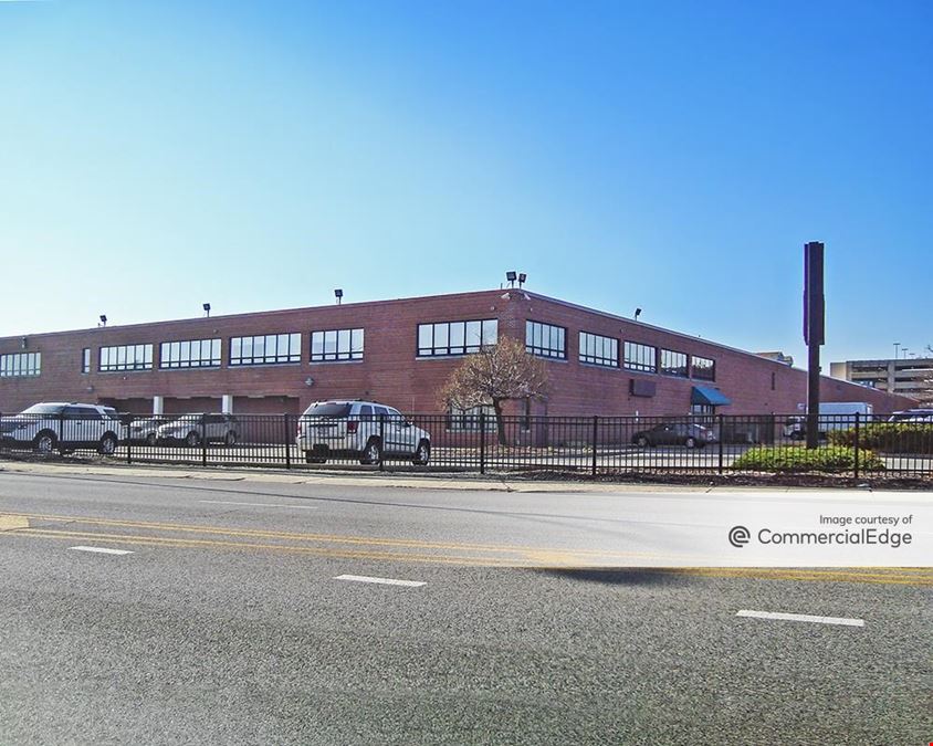 Midway Business Center - 5555-5561 South Archer Avenue