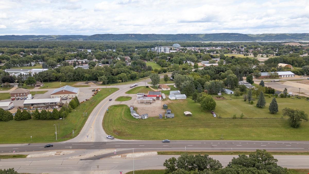Versatile Automotive & Service Property with Excess Land | Near HWY 61