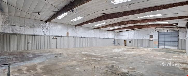 ±7,800-SF Industrial Building With Large Laydown Yard
