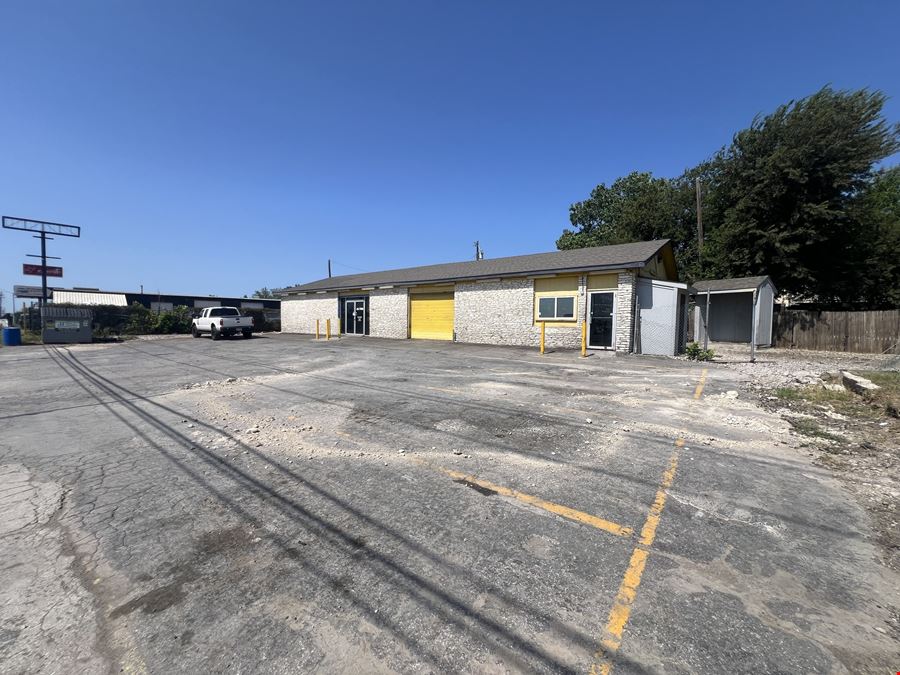 15412 North Interstate 35 Frontage Road