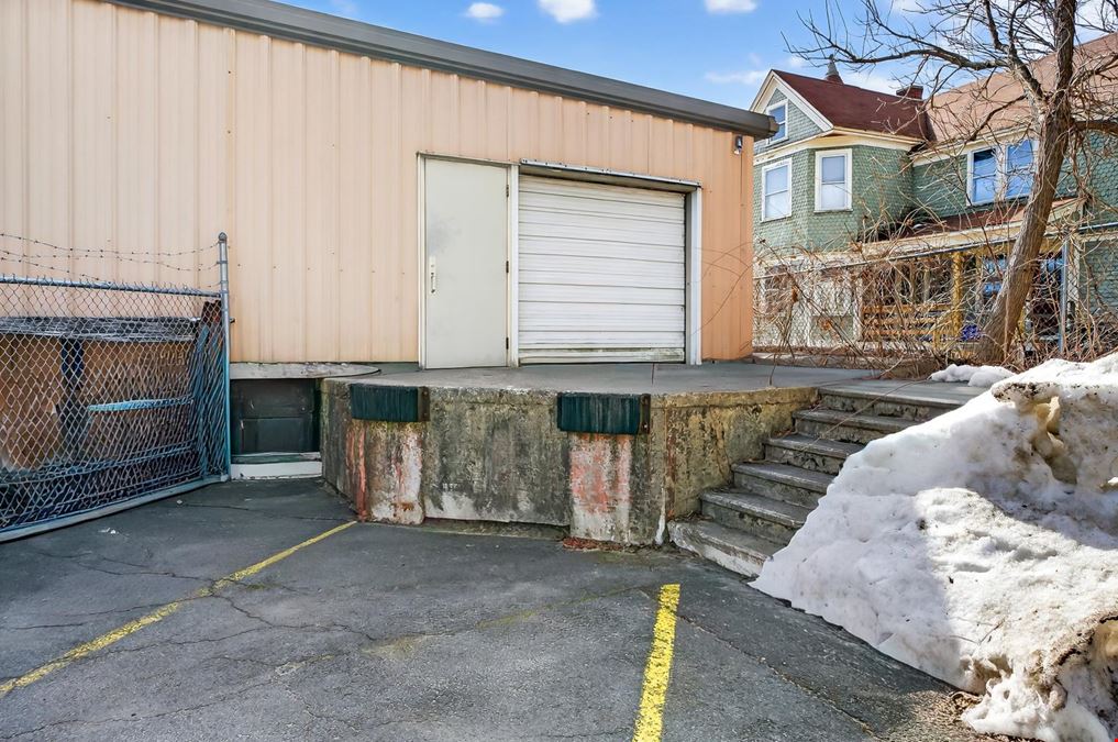 123 S Main St, Athol