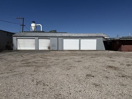 Preview of Industrial space for Rent at 845 Wyandot St