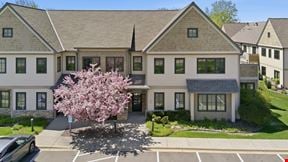 Beautiful Beacon Shore Office Park 2nd Floor Office Condo, located on Armstrong Lake in Oakdale!