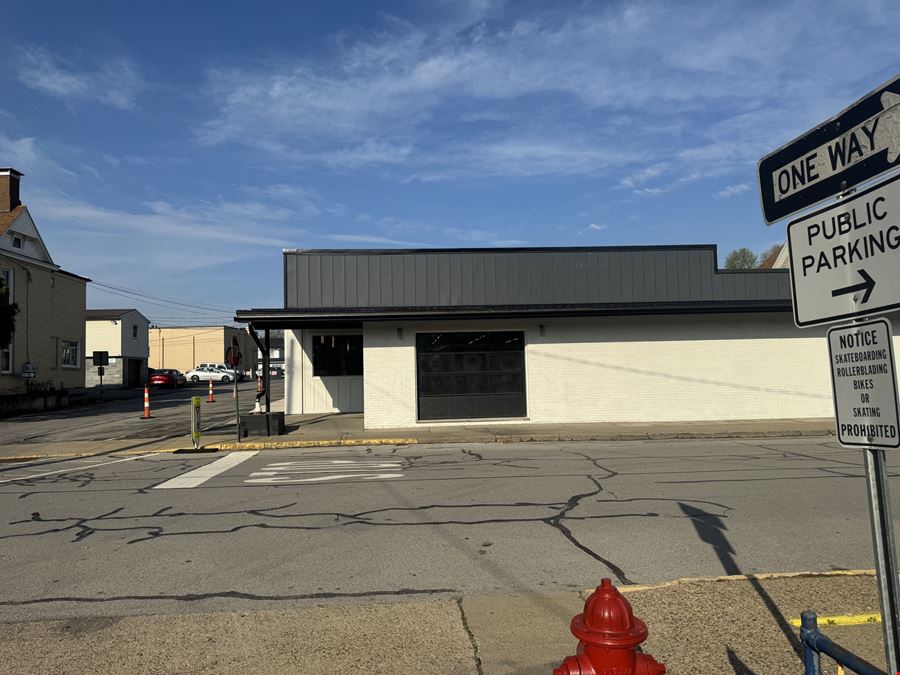 Recently Renovated Commercial Building For Sale or Lease