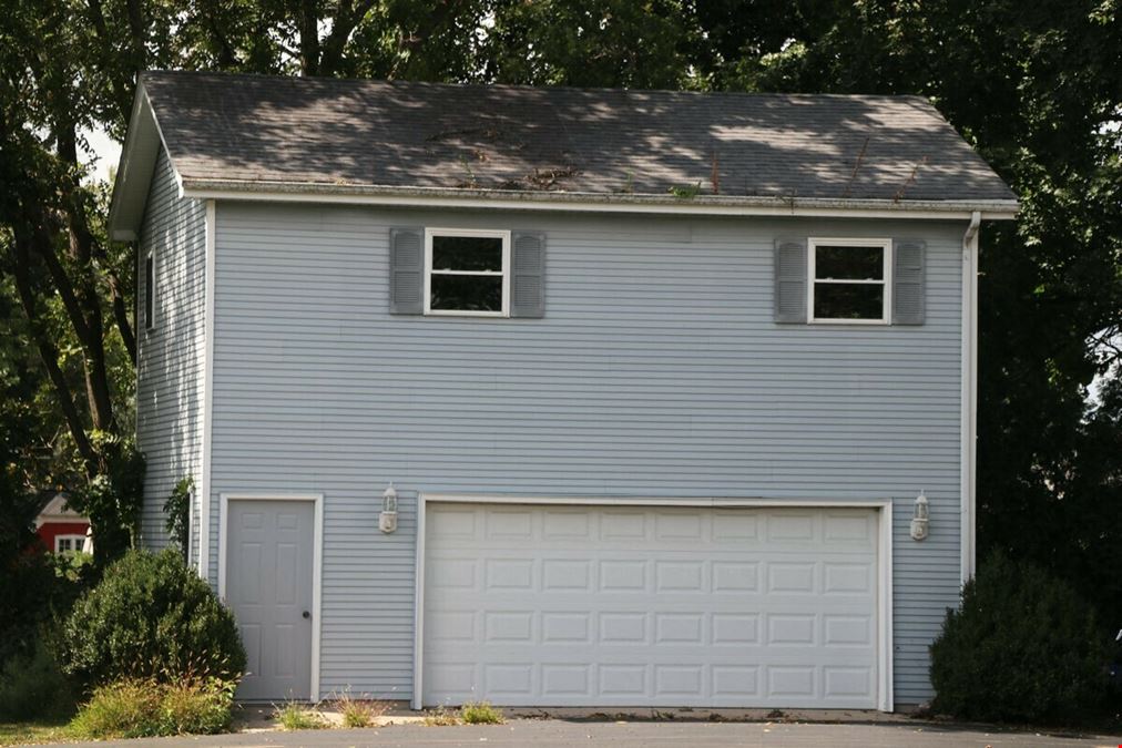 108 N Walkup Ave