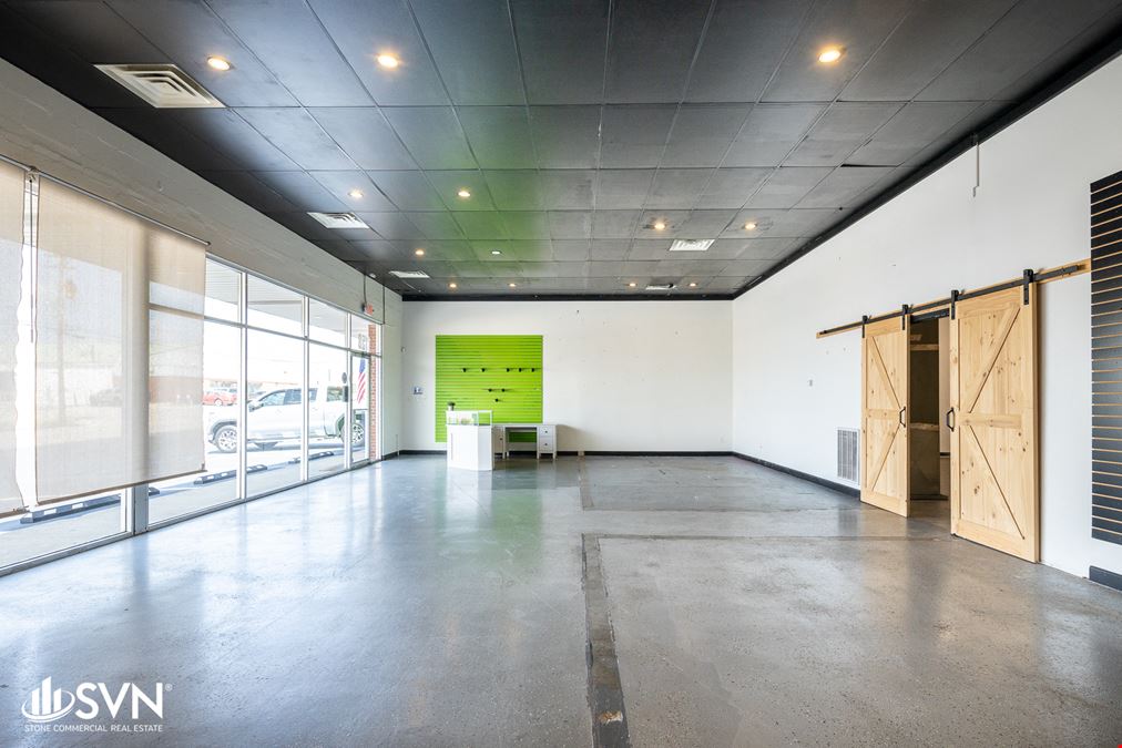 For Sublease: Mixed Use Industrial Property