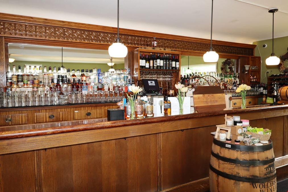 The Red Oak Restaurant