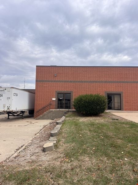 Preview of Industrial space for Rent at 1537 Vermont St