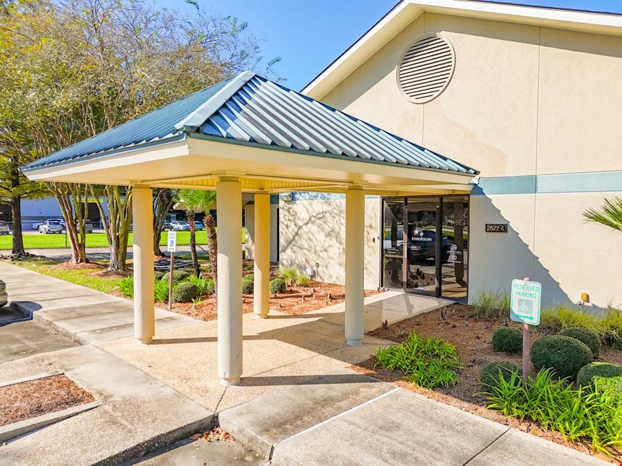 Freestanding ±10,000 SF Office on O’Neal for Sale and Lease