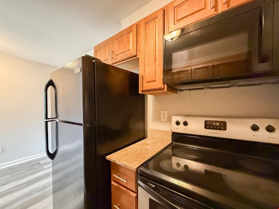 48-Unit Multifamily with Warehouse in Bywater