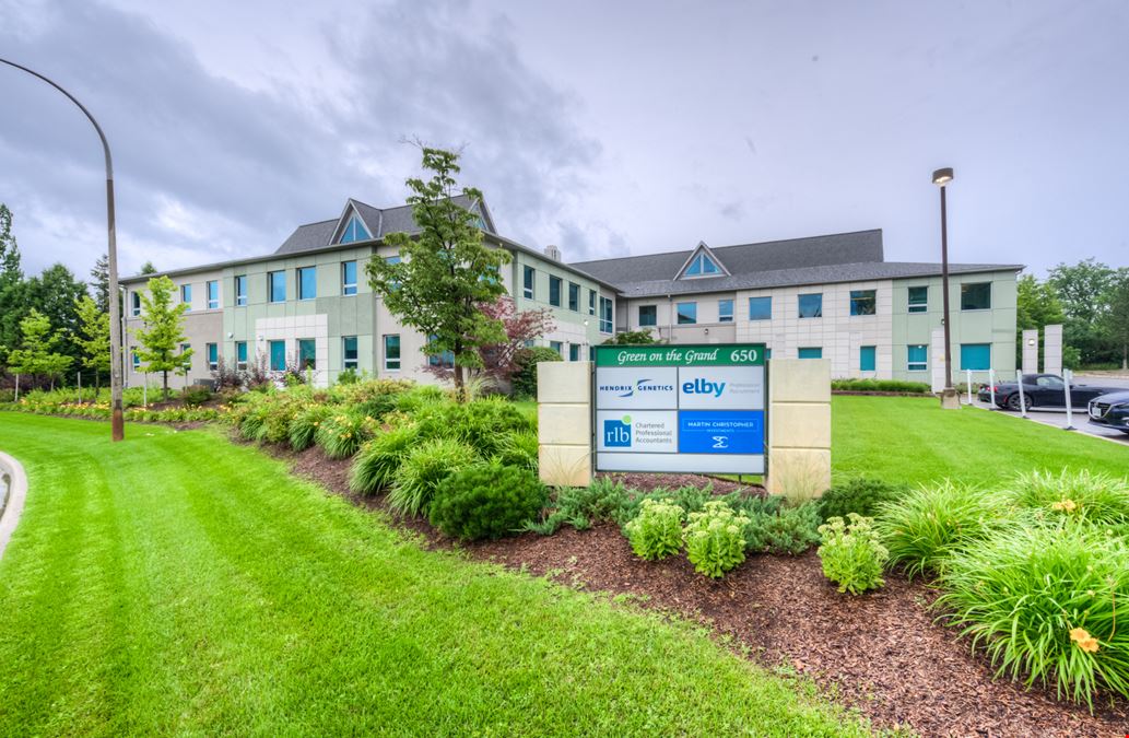 650 Riverbend Drive, Unit B
