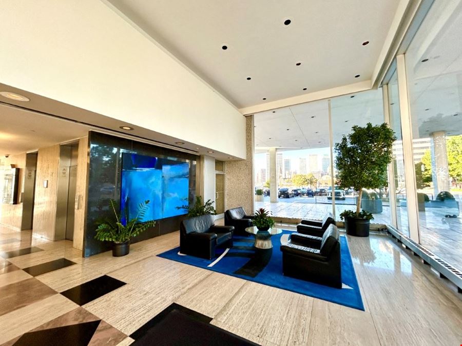 1350 S. Boulder Ave. W. - International Plaza - Office