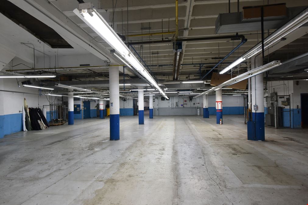 3500 N Kostner Ave