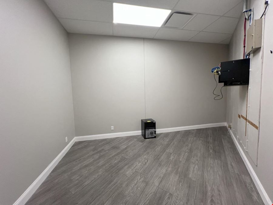 Retail Suite at Haines Station Shopping Center