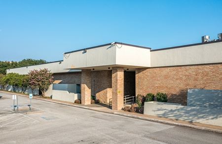 Preview of commercial space at 1  Medical Parkway