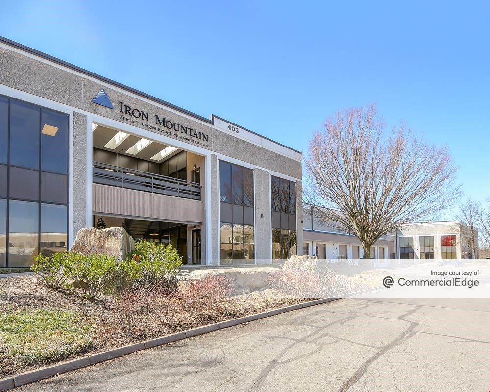 Sterling Park Business Center - 403 Glenn Drive
