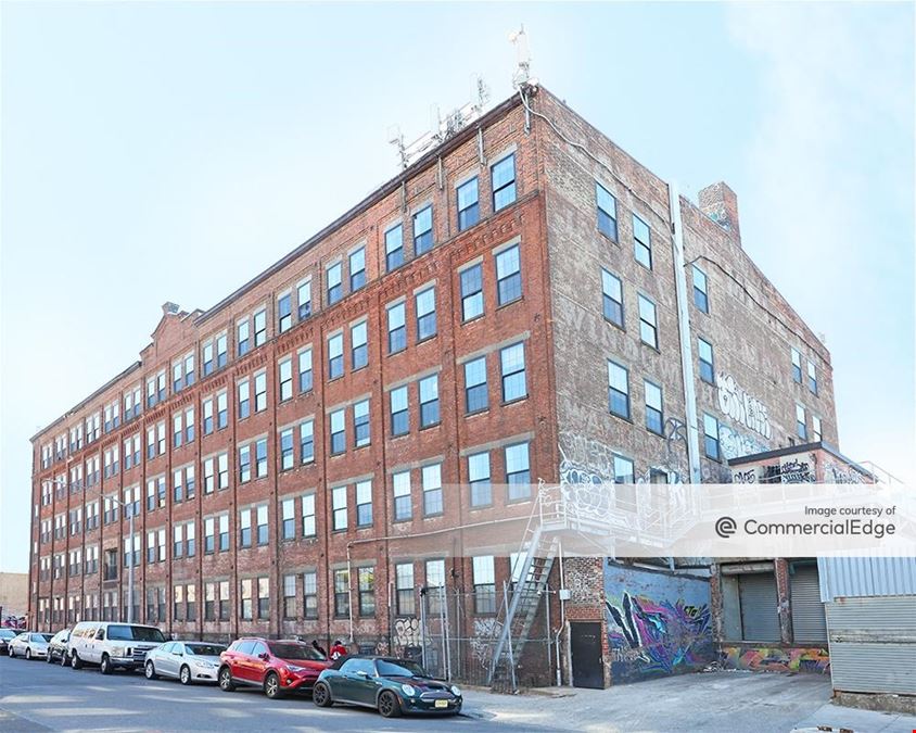 132 32nd Street
